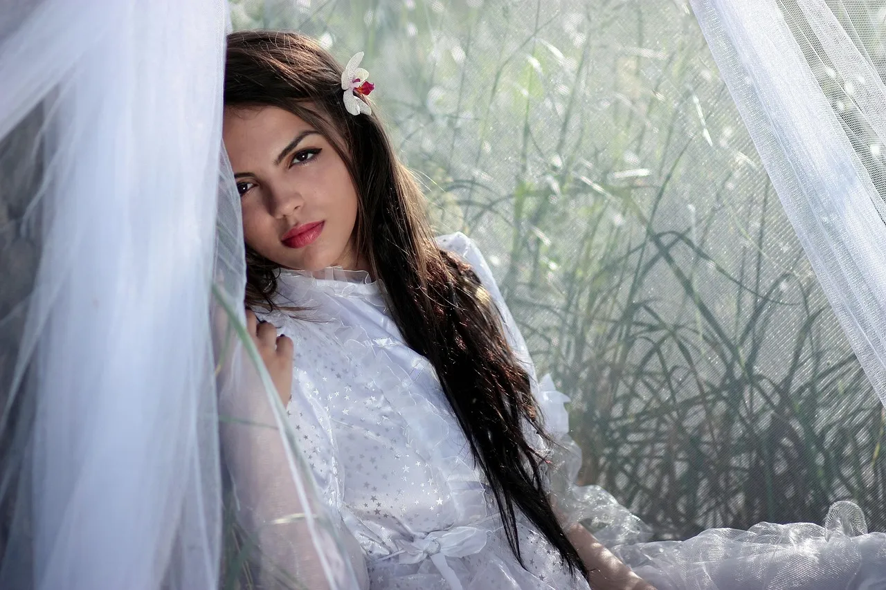 Translucent Veil - Medium